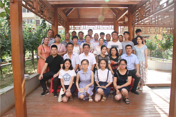 又是一年金秋季，助學(xué)圓夢暖人心----2017年寶業(yè)集團(tuán)“金秋助學(xué)”活動圓滿結(jié)束